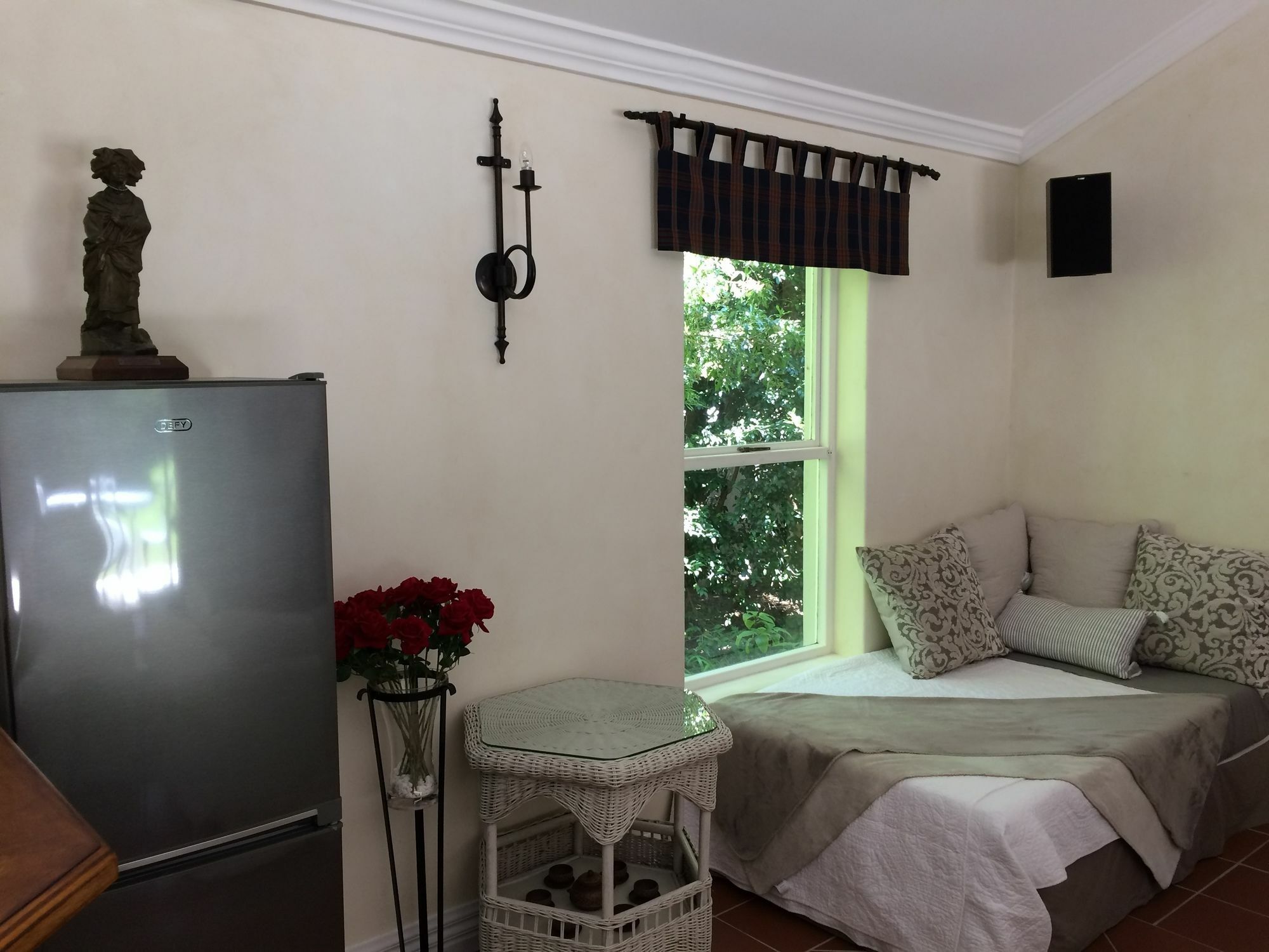 Camelot In Constantia Bed & Breakfast Cape Town Bagian luar foto